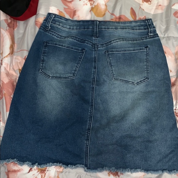 jean skirt - Picture 2 of 2